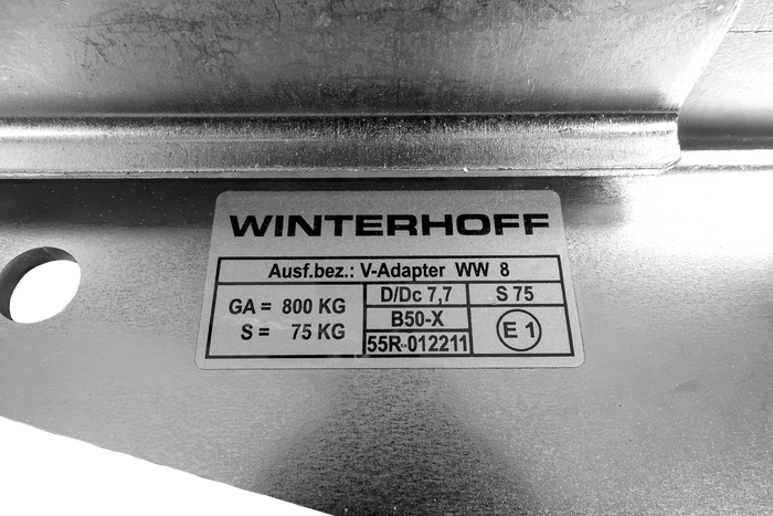 Zaczep kulowy WINTERHOFF WW 8-G+V-adapter do przyczepki 800kg z dyszlem typu V